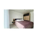 Apartamento 3 Bedroom Lovely In
