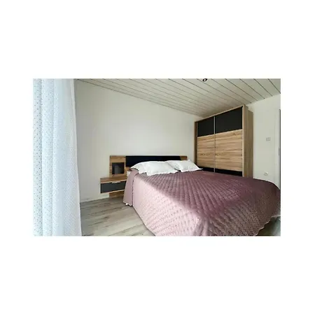 Apartament Lovely In With Wifi